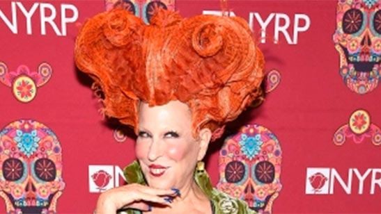 'El retorno de las brujas': Bette Midler se disfraza de su mítico personaje por Halloween