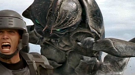 'Starship Troopers': La película de ciencia ficción de Paul Verhoeven tendrá un 'reboot' noticias imagen