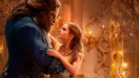 'La Bella y la Bestia': Comparamos en vídeo la película de animación con la de acción real noticias imagen