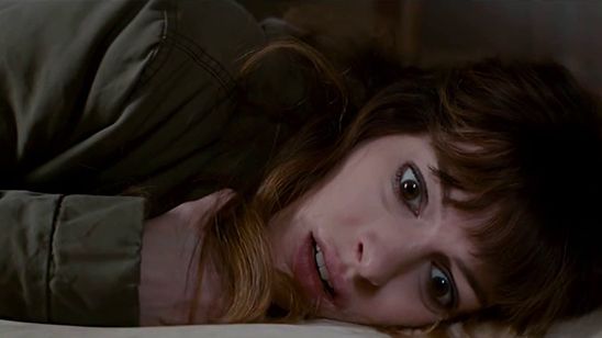 'Colossal': Anne Hathaway controla a un monstruo gigante en el primer tráiler de la película noticias imagen