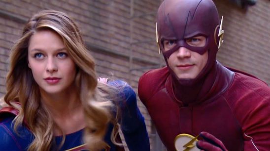 Las nuevas imágenes del rodaje del 'crossover' musical entre 'The Flash' y 'Supergirl' señalan que estará ambientado en los años 40 noticias imagen