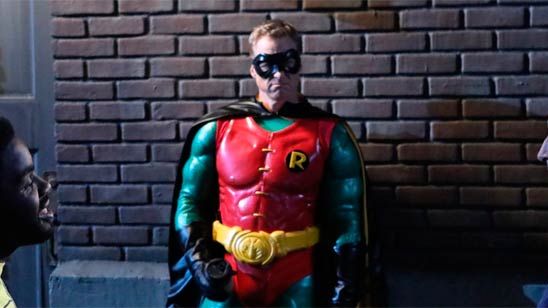 'Powerless': Alan Tudyk se viste de Robin en las nuevas imágenes de la comedia de NBC noticias imagen