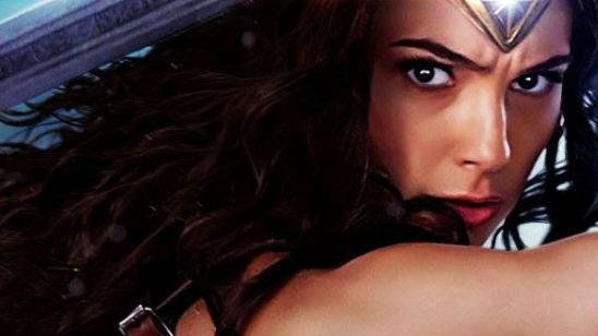 'Wonder Woman': Gal Gadot se prepara para la batalla en la portada de la novela