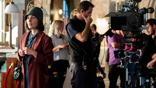 'Las chicas del cable': 10 cosas que hemos aprendido al visitar el set de rodaje de la primera serie original española de Netflix