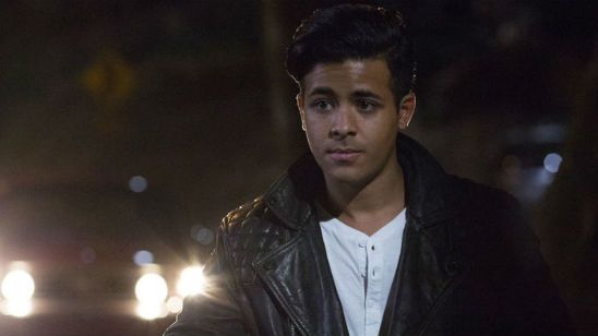 'Por trece razones': Christian Navarro defiende la serie ante aquellos que la critican por embellecer el suicidio noticias imagen