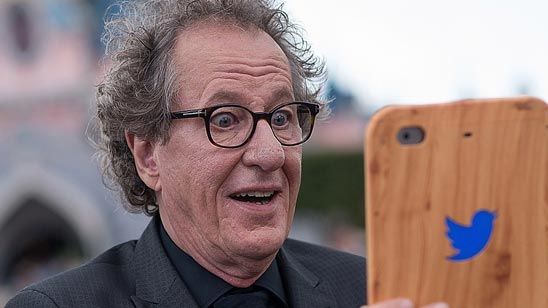 Geoffrey Rush: "En la saga de 'Piratas del Caribe' sí soy el héroe, pese a la mala dentadura y la pierna de palo" noticias imagen