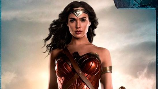 'Liga de la Justicia': Los 'reshoots' podrían centrarse en 'flashbacks' de la historia de Wonder Woman noticias imagen