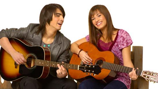 'Camp Rock': Demi Lovato habla sobre su amor con Joe Jonas en el set de rodaje  noticias imagen