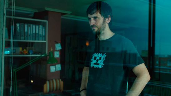 'El aviso': 'Teaser' tráiler del nuevo 'thriller' de Daniel Calparsoro protagonizado por Raúl Arévalo noticias imagen