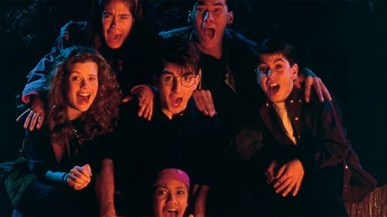 El guionista de 'It' convertirá en película para Paramount la serie de terror 'El club de medianoche' noticias imagen