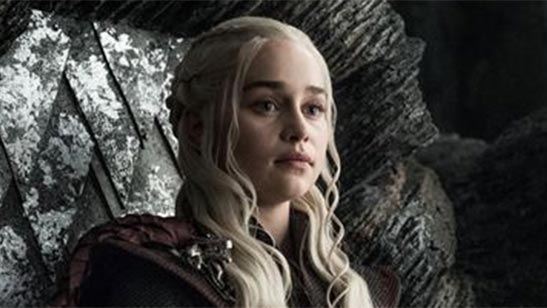 'Juego de tronos': Emilia Clarke defiende la serie diciendo que a "la gente le gusta follar"