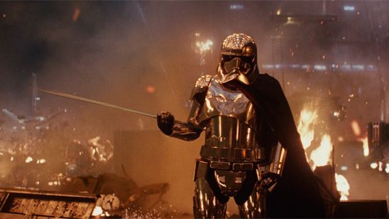 'Star Wars: Los últimos Jedi': Gwendoline Christie cuenta cómo se sintió al fichar por 'El despertar de la Fuerza' noticias imagen