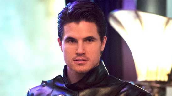 'Upload': Robbie Amell protagonizará la nueva serie del creador de 'The Office' noticias imagen