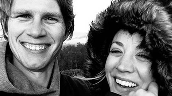 La curiosa forma en la que Karl Cook le propuso matrimonio a Kaley Cuoco noticias imagen