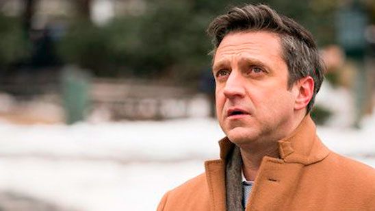 'Ley y Orden: Unidad de víctimas especiales': Raúl Esparza deja la serie tras la temporada 19 noticias imagen