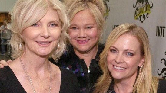 El reparto de 'Sabrina, cosas de brujas' se reúne 15 años después noticias imagen