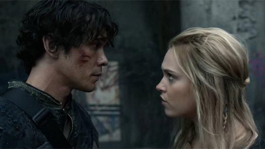 'Los 100': un inesperado reencuentro para Bellamy y Clarke en la quinta temporada noticias imagen