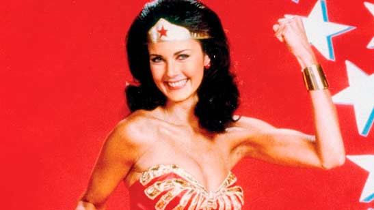'Wonder Woman 1984': Las fotos del rodaje contienen un 'easter-egg' de Lynda Carter
