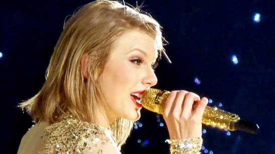 J.K. Rowling es fan de Taylor Swift y así posan tras su concierto en Londres noticias imagen