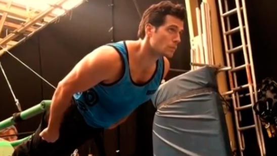 'Liga de la justicia': Así de épico está Henry Cavill volando sin efectos especiales noticias imagen