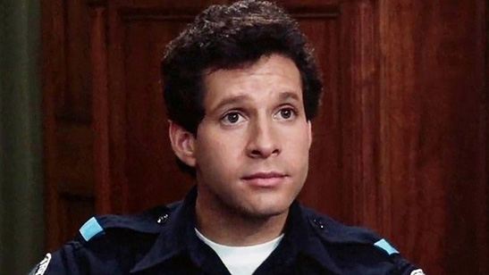 Steve Guttenberg asegura que están trabajando en una película de 'Loca academia de policía'