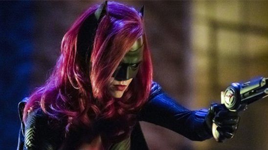 ¿Qué opina la gente de Batwoman ahora que la han visto en 'Elseworlds'? noticias imagen