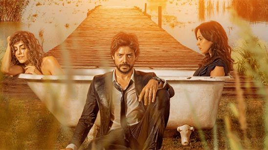 Álvaro Morte hace un trío en este vídeo en exclusiva de 'El Embarcadero' noticias imagen