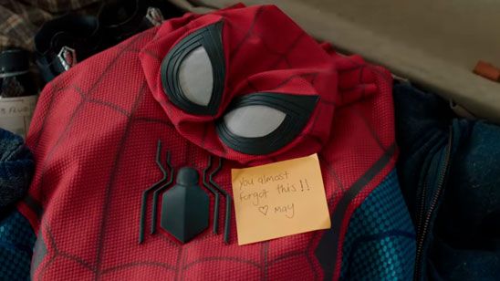 Peter Parker hace pasar su traje por un pijama en el aeropuerto en este vídeo de 'Spider-Man: Lejos de casa' noticias imagen