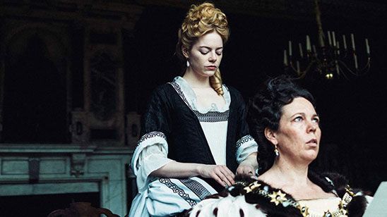 Olivia Colman engañó a Emma Stone con una esponja húmeda durante una escena de sexo en 'La favorita' noticias imagen