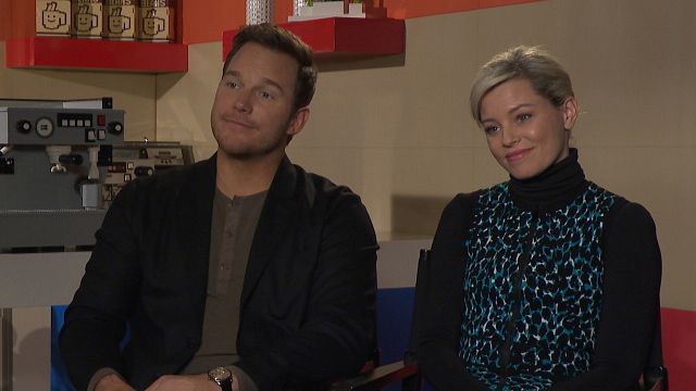 'La LEGO película 2': Chris Pratt y Elizabeth Banks nos cuentan cómo fue su infancia noticias imagen