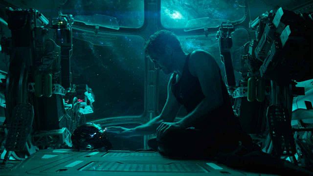 Una TEORÍA de 'Vengadores 4: Endgame' afirma que Tony Stark muere 14 millones de veces noticias imagen