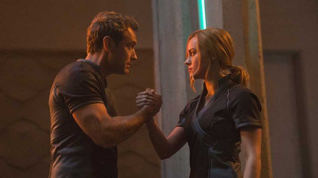 Las primeras críticas de 'Capitana Marvel' le dan un notable alto noticias imagen