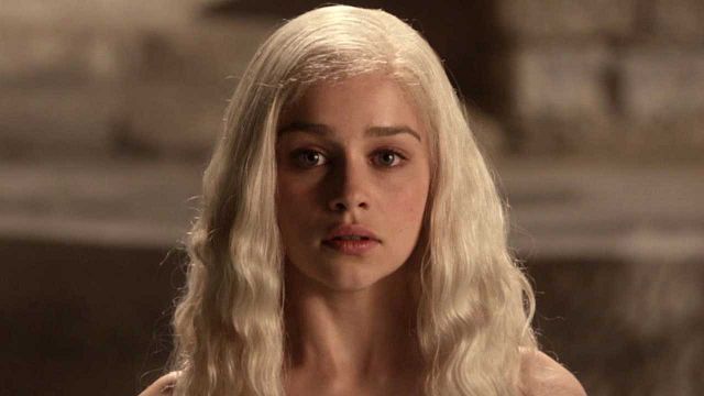 Emilia Clarke agradece a los fans de 'Juego de Tronos' su cariño tras revelar sus enormes problemas de salud noticias imagen