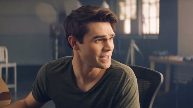 Disfruta cada segundo del tráiler de 'Nuestro último verano' de Netflix con K.J. Apa noticias imagen