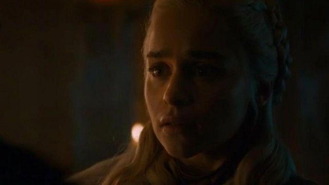 'Juego de Tronos': Emilia Clarke defiende la reacción de Daenerys ante el bombazo sobre Jon Nieve noticias imagen
