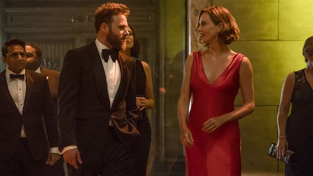 Charlize Theron: "Queríamos que el público estuviera siempre un poco fuera de juego con 'Casi imposible" noticias imagen