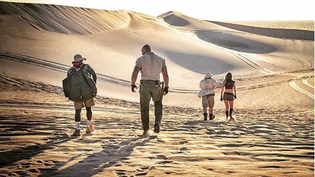 Dwayne Johnson anuncia el final del rodaje de 'Jumanji 3' desde el desierto