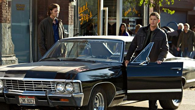 El creador de 'Sobrenatural' revela una "estúpida idea" que tuvo para la primera temporada noticias imagen