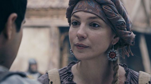 'The Outpost': Paloma Bloyd nos habla de su papel en la segunda temporada