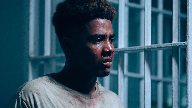 Jharrel Jerome gana un Emmy y dedica su emotivo discurso a “Los cinco de Central Park”, presentes en la gala noticias imagen