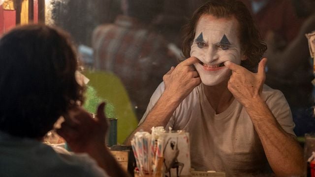 Joaquin Phoenix se queda sin palabras después de enseñarle un incómodo momento detrás de las cámaras de 'Joker' 