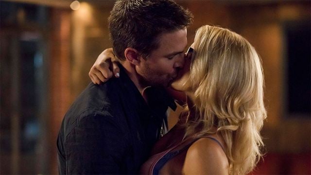 'Arrow': Emily Bett Rickards volverá como Felicity por la última temporada