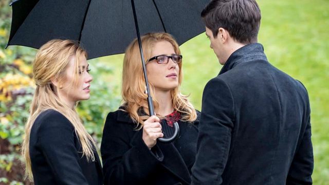 'Arrow': el funeral de Oliver, el regreso de Felicity y las sorpresas que albergará el final definitivo de la serie