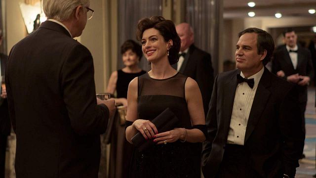 Anne Hathaway describe la historia de 'Aguas oscuras' como "un evento inesperadamente heroico" noticias imagen