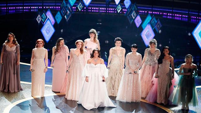 Oscar 2020: 10 Elsas sobre el escenario, un mágico momento de la gala de la mano de 'Frozen II' noticias imagen