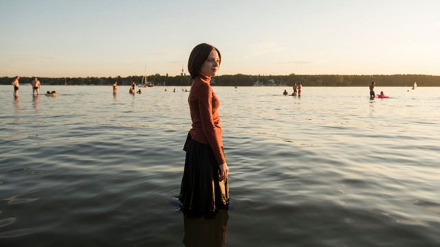 'Unorthodox' (Netflix): Jessica Chastain está "muy orgullosa" de Shira Haas por su trabajo en la miniserie