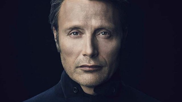 Mads Mikkelsen sustituirá a Johnny Depp en 'Animales fantásticos 3' noticias imagen
