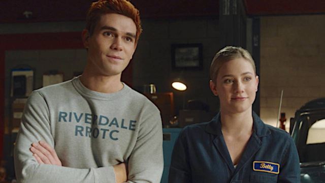 'Riverdale': Archie y Betty están juntos pero el triángulo amoroso con Verónica es real