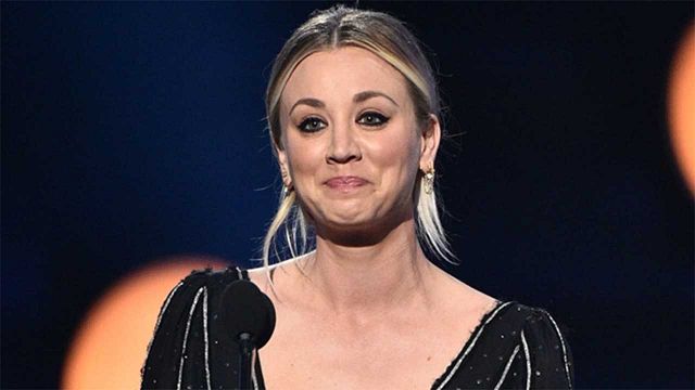 Kaley Cuoco lloraba hasta quedarse dormida por la presión de 'The Flight Attendant' noticias imagen