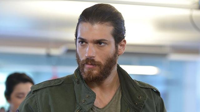 Can Yaman levanta pasiones en Instagram mientras se prepara para ser Sandokan